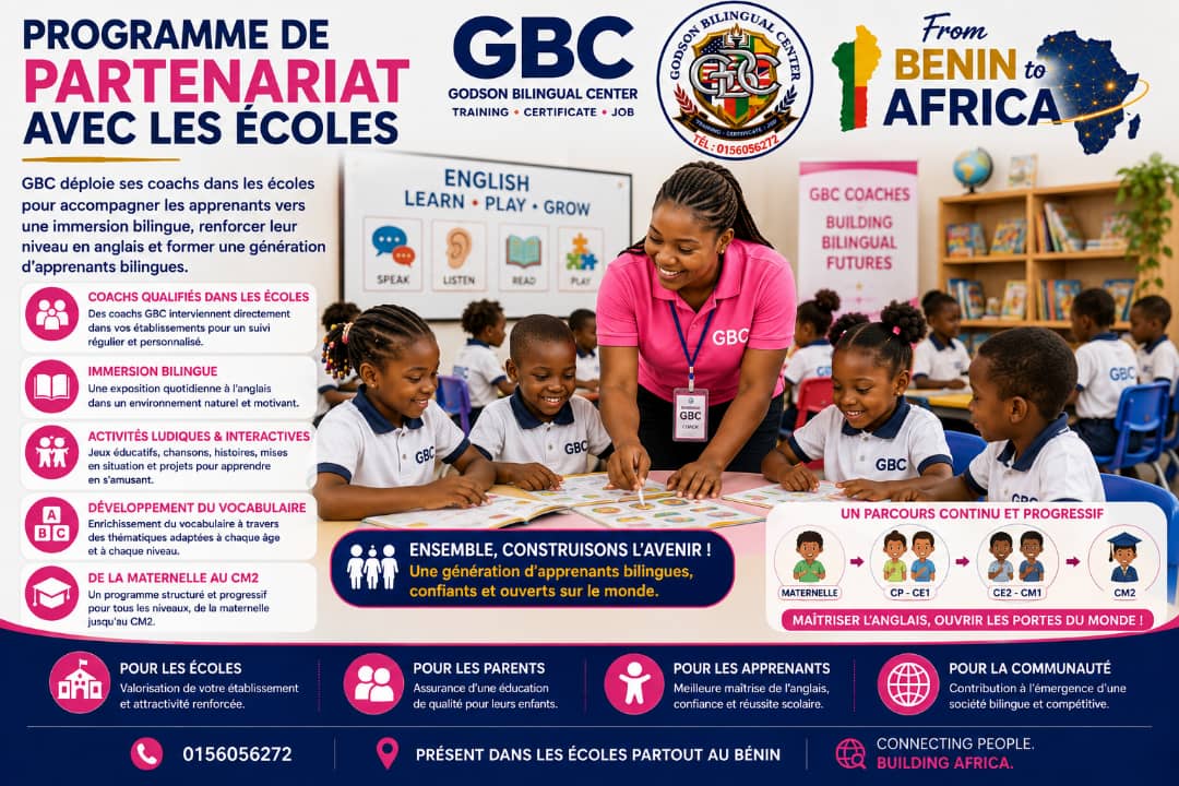 Élèves à la bibliothèque de l'école